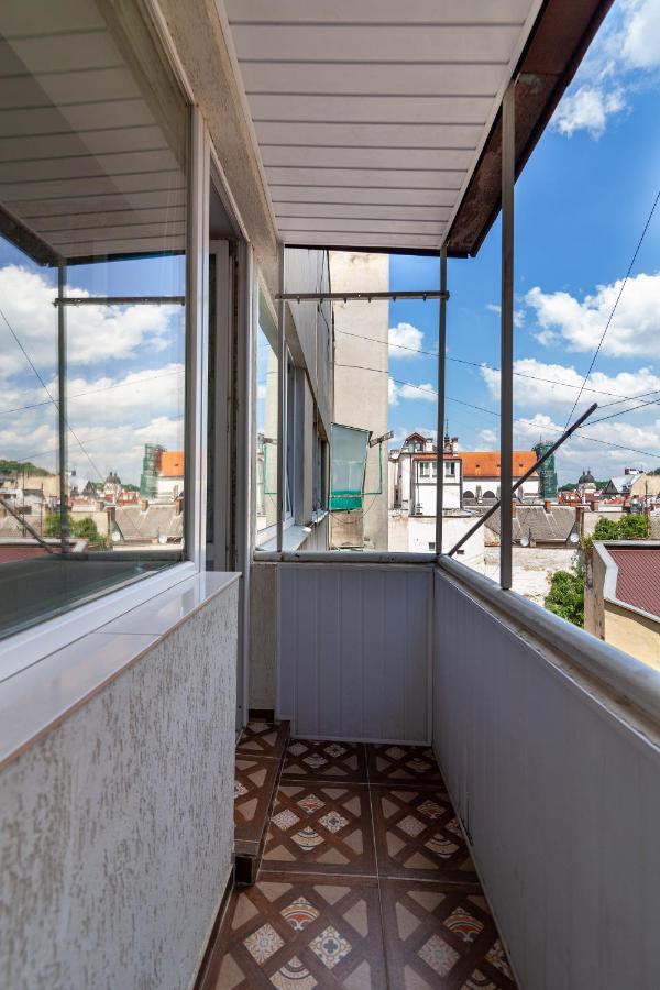 Leogrand Apartments On Svobody ลวีฟ ภายนอก รูปภาพ